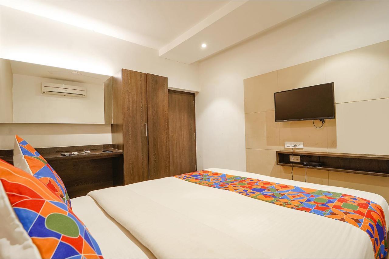 Fabhotel Karpagam - 900M From Nehru Stadium 哥印拜陀 外观 照片