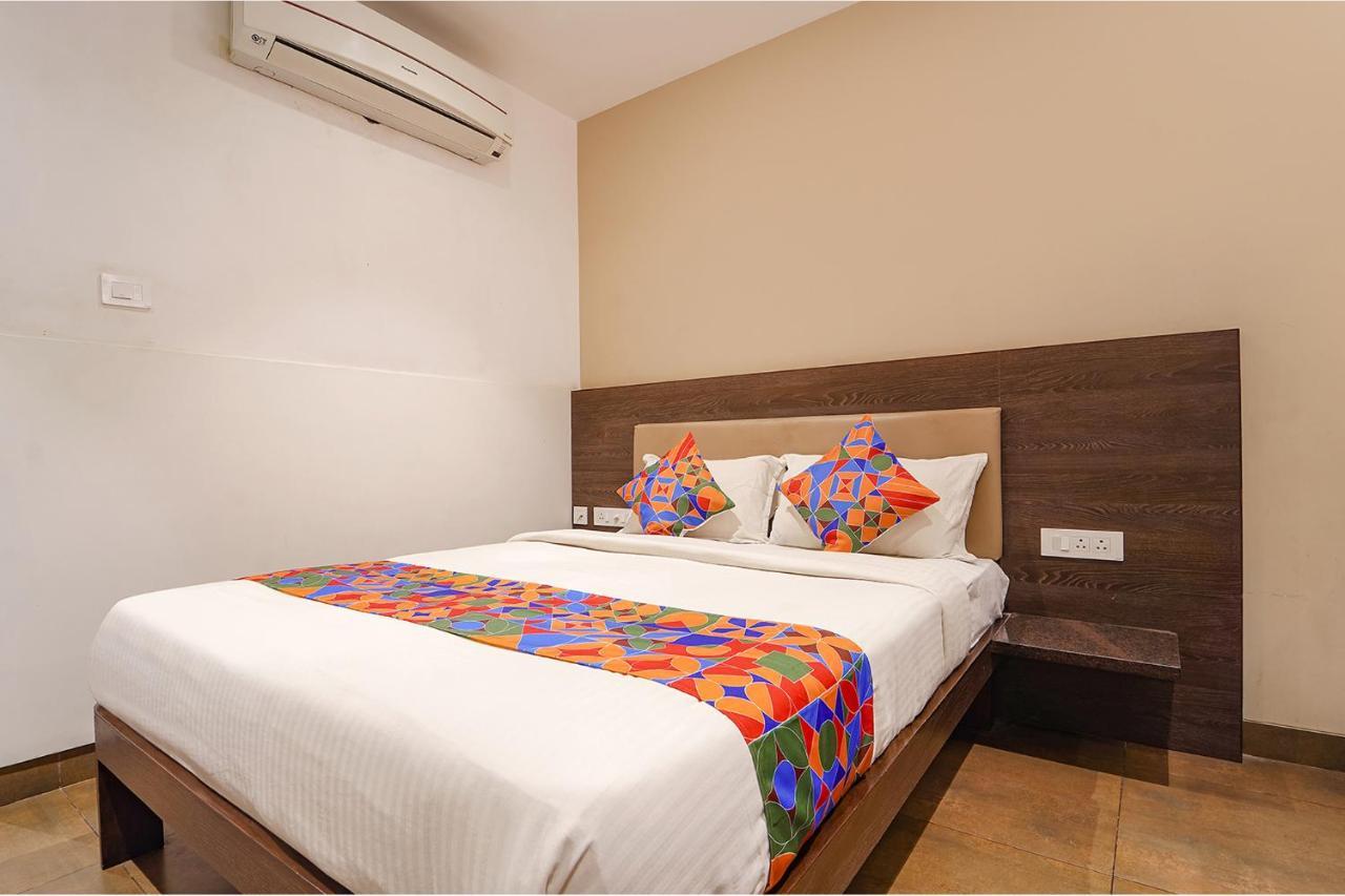 Fabhotel Karpagam - 900M From Nehru Stadium 哥印拜陀 外观 照片
